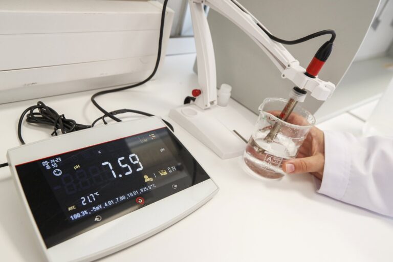 Jak naprawić usterkę w systemie kontroli stężenia roztworów?