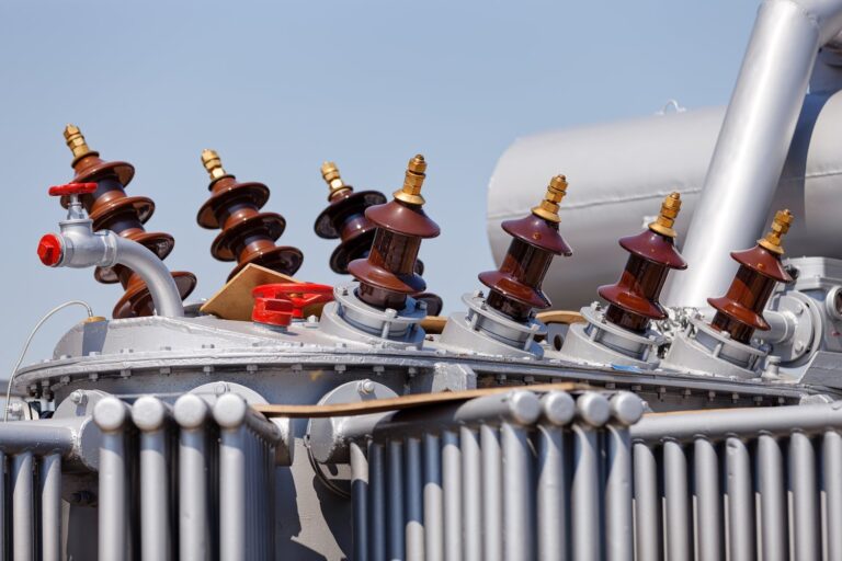 Jak wybrać odpowiedni przekładnik prądowy do instalacji elektrycznej