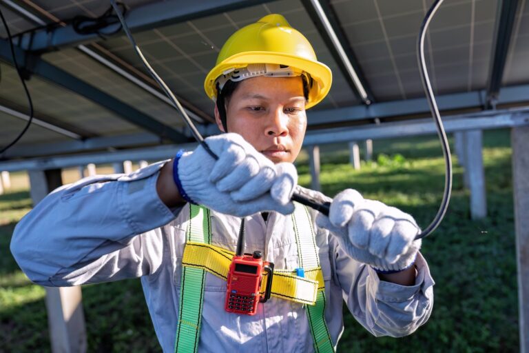 Co zrobić gdy domowy system fotowoltaiczny przestaje produkować energię?