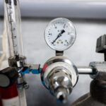 Jak naprawić usterkę w regulatorze ciśnienia instalacji wodnej? – kompleksowy poradnik