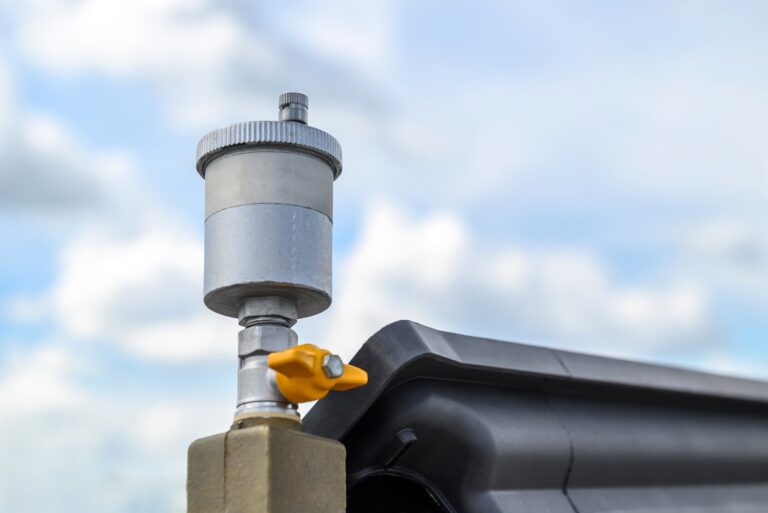 Do czego służy korek odpowietrzający i jak go używać?